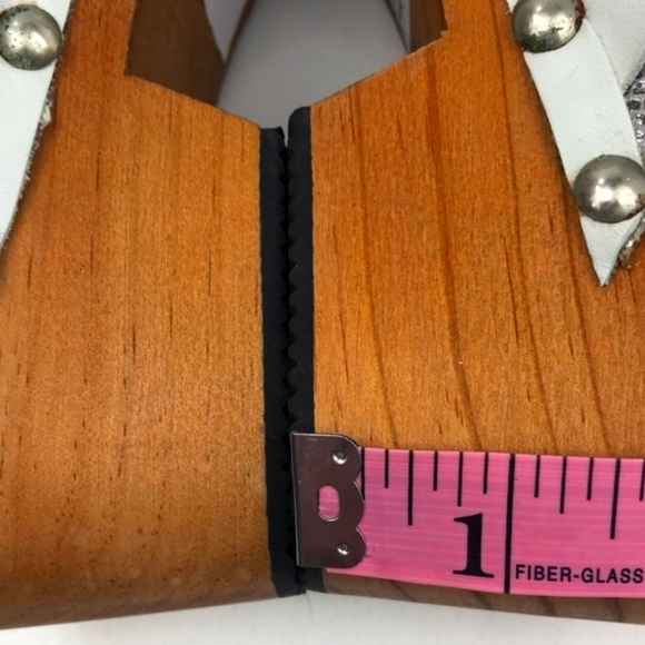 Clogs - Picture 3 of 3